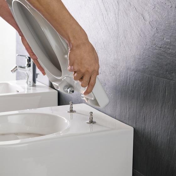 Сиденье для унитаза LAUFEN Pro (Про) с микролифтом, быстросъемное, ультратонкое